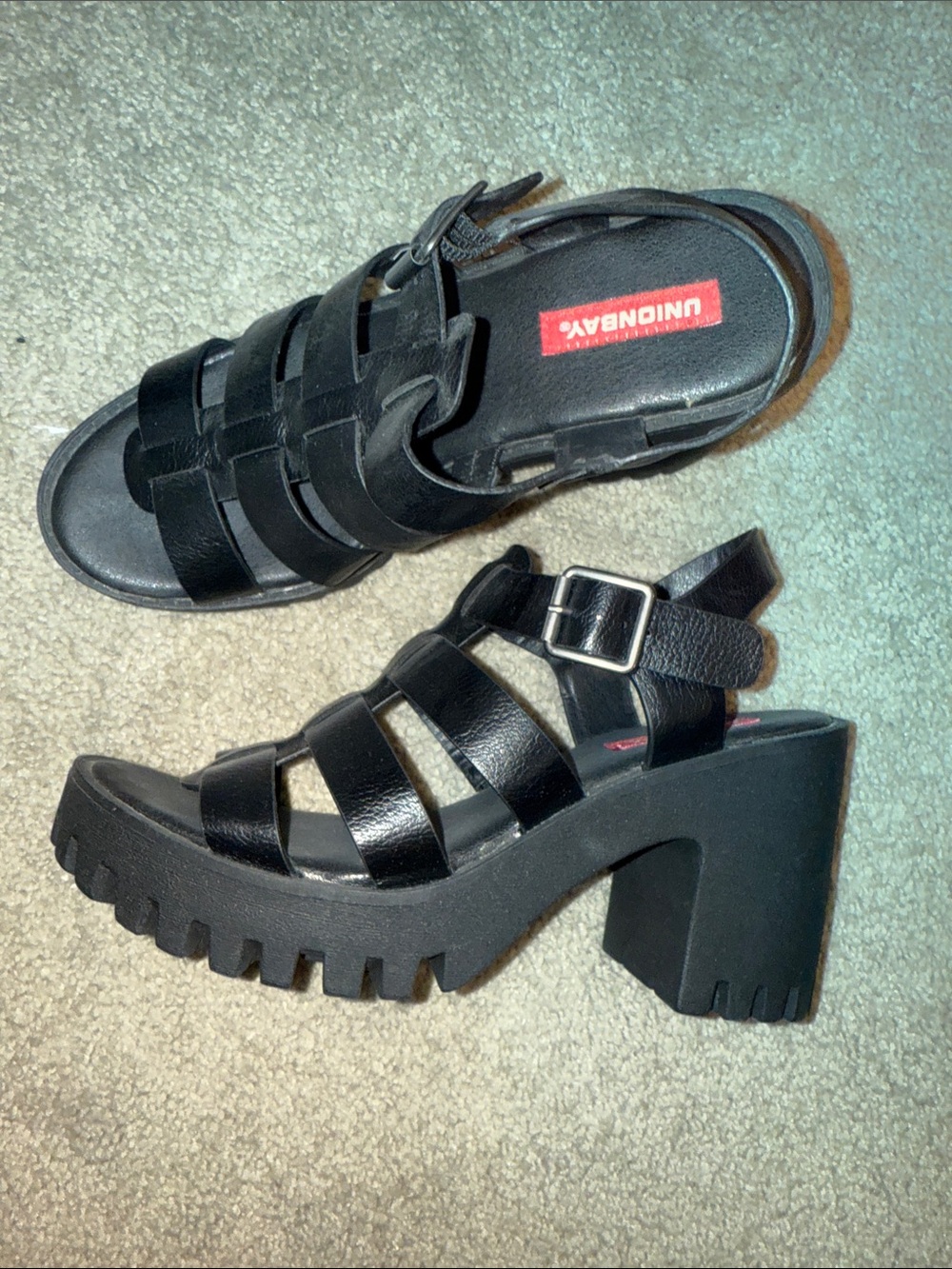 UNIONBAY Black Chunky Lug-Heel Strappy Sandals